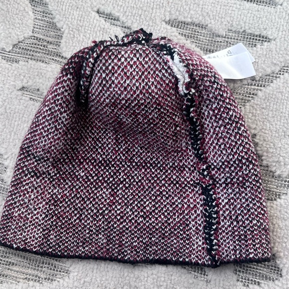 Christian Siriano Black with red and white winter pom pom hat plaid One size - Picture 3 of 5